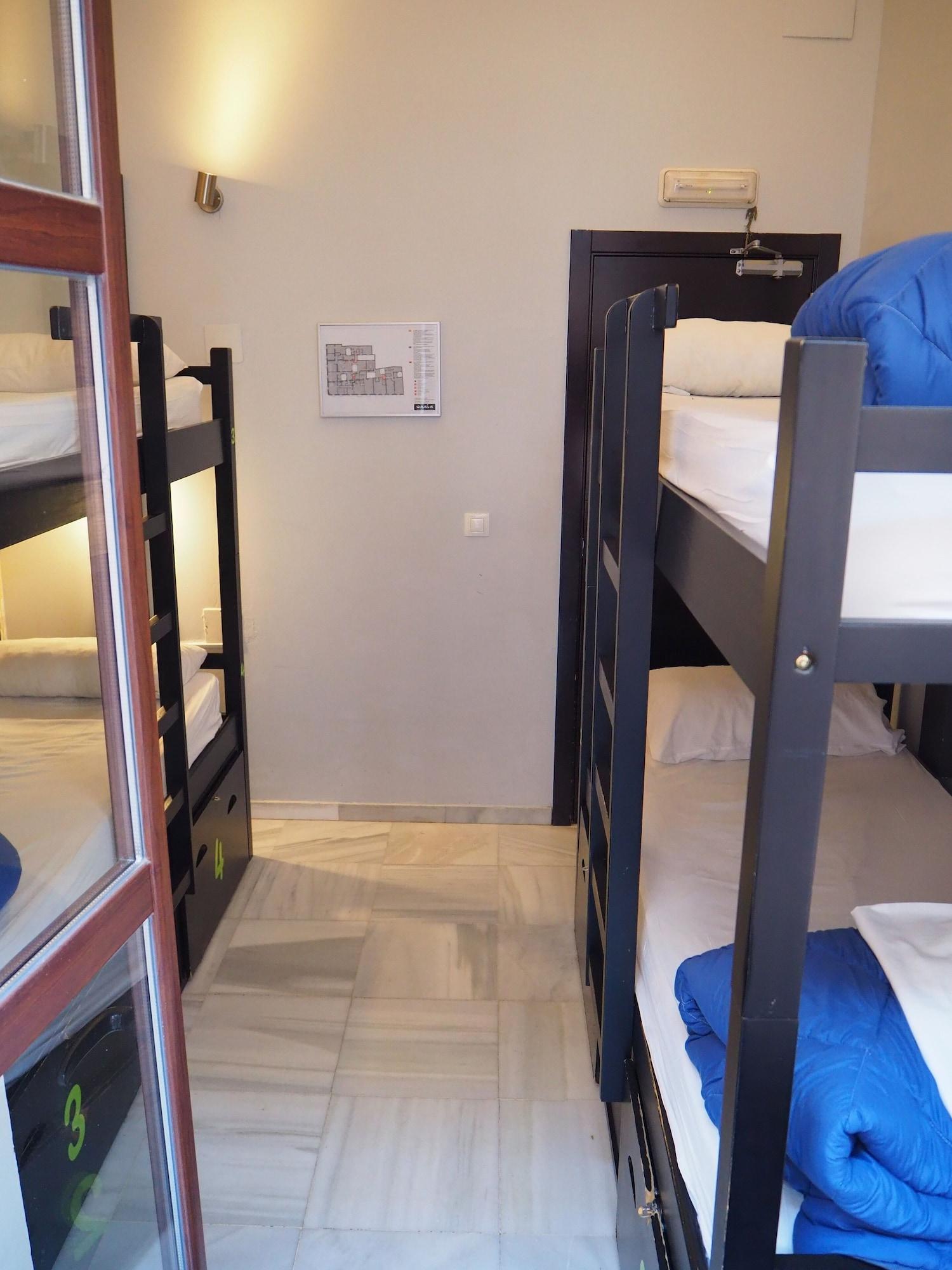 Joy Plaza De Armas Hostel Севиля Екстериор снимка