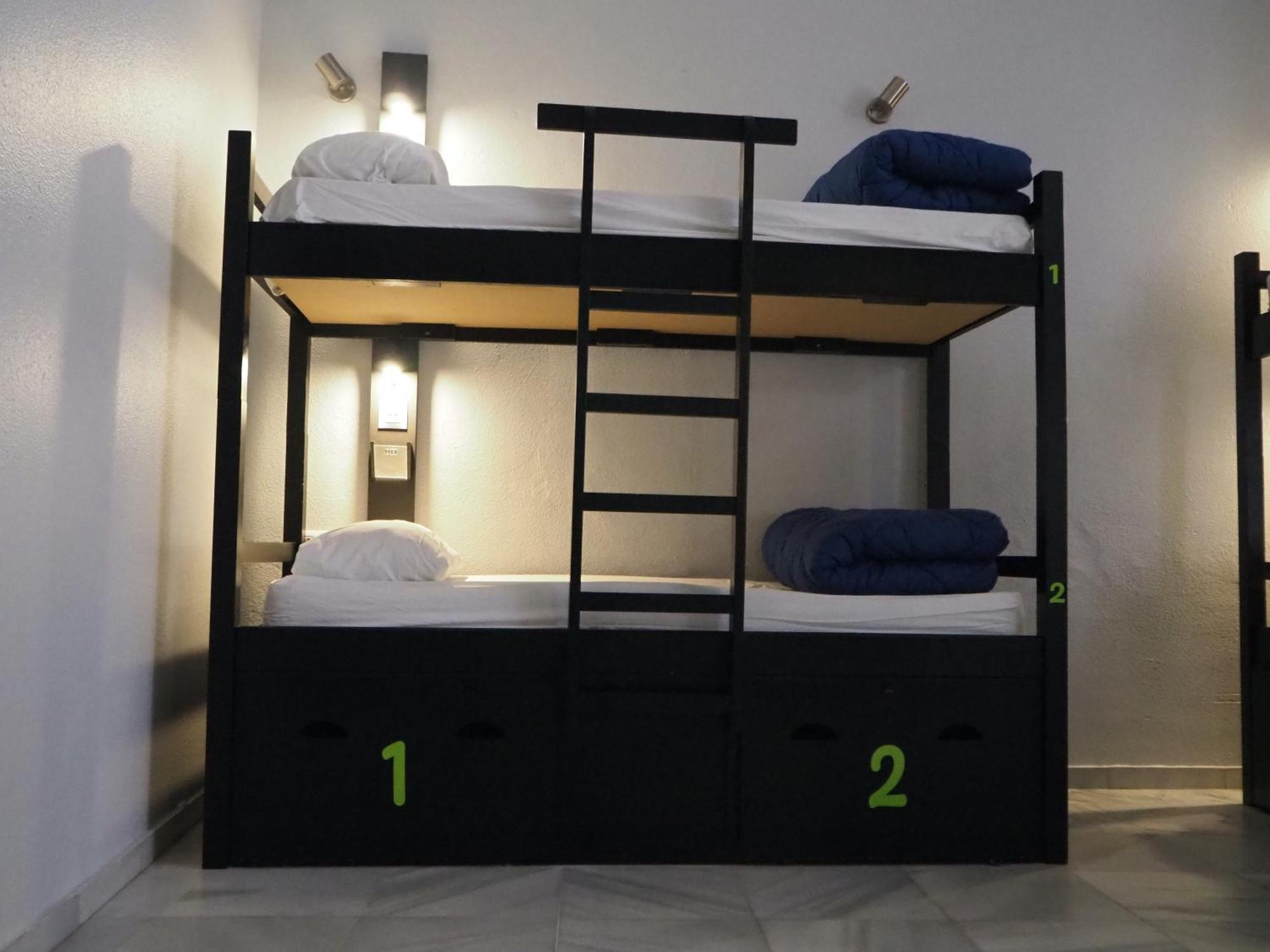 Joy Plaza De Armas Hostel Севиля Стая снимка