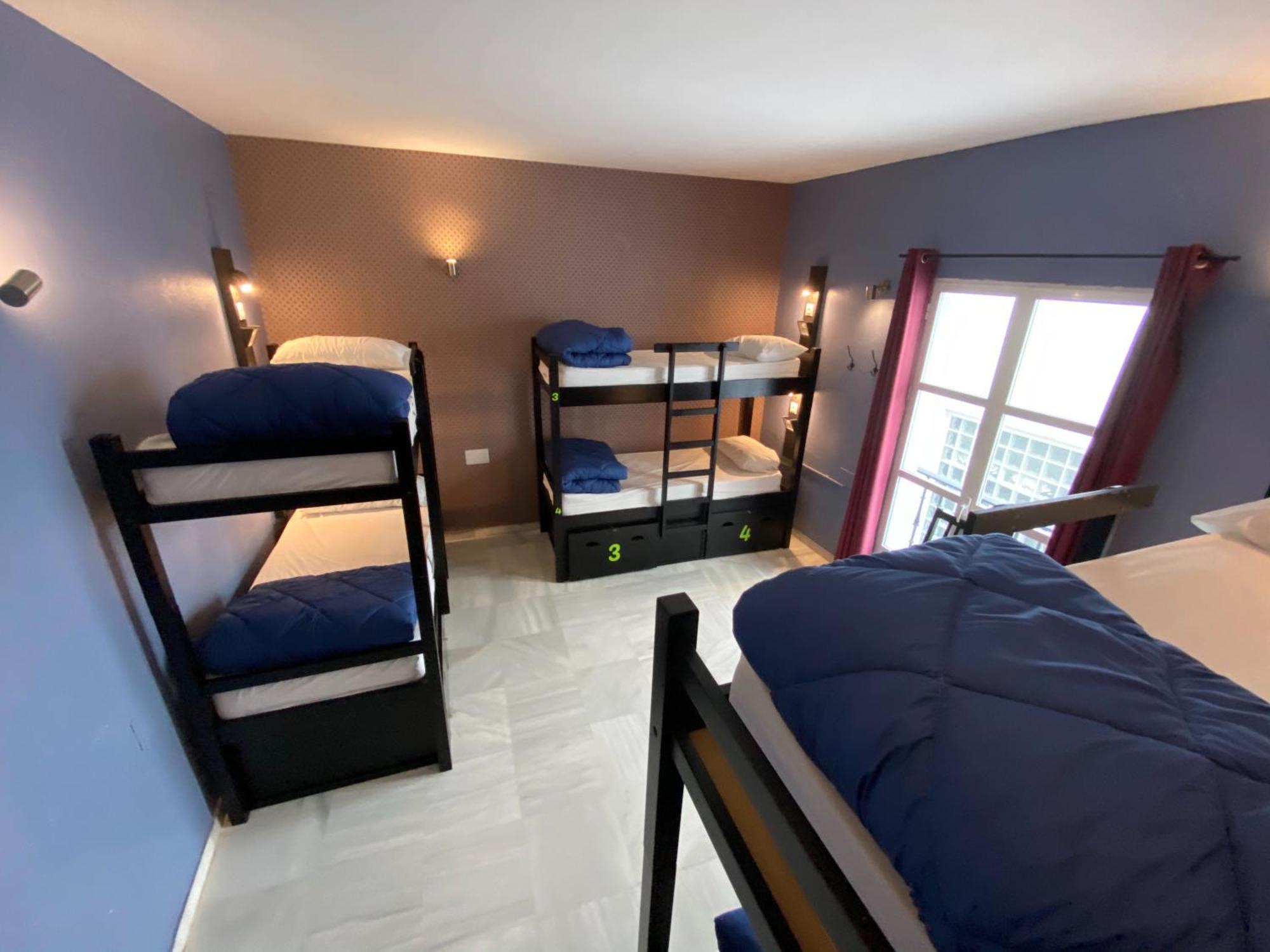 Joy Plaza De Armas Hostel Севиля Стая снимка