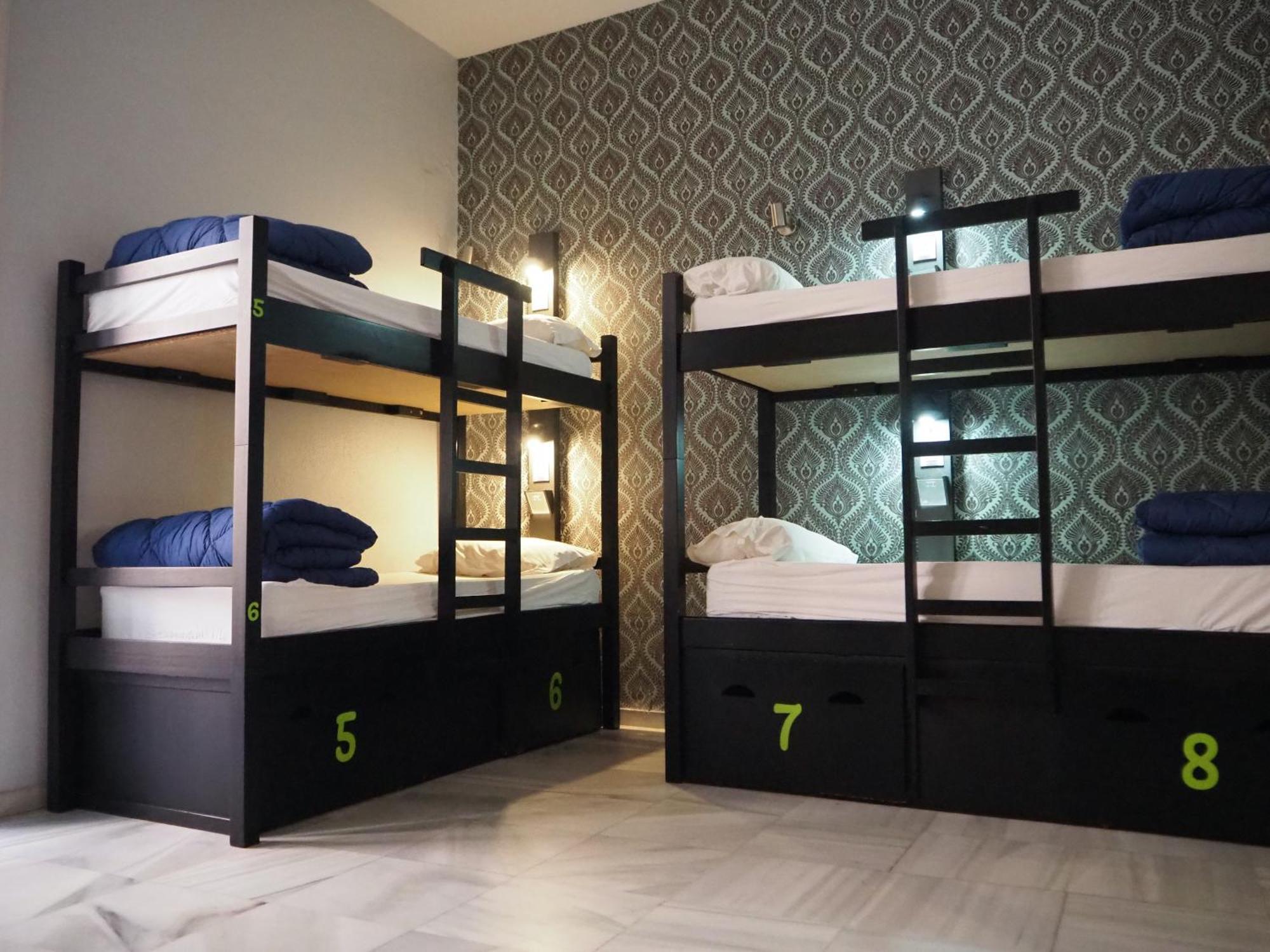 Joy Plaza De Armas Hostel Севиля Стая снимка