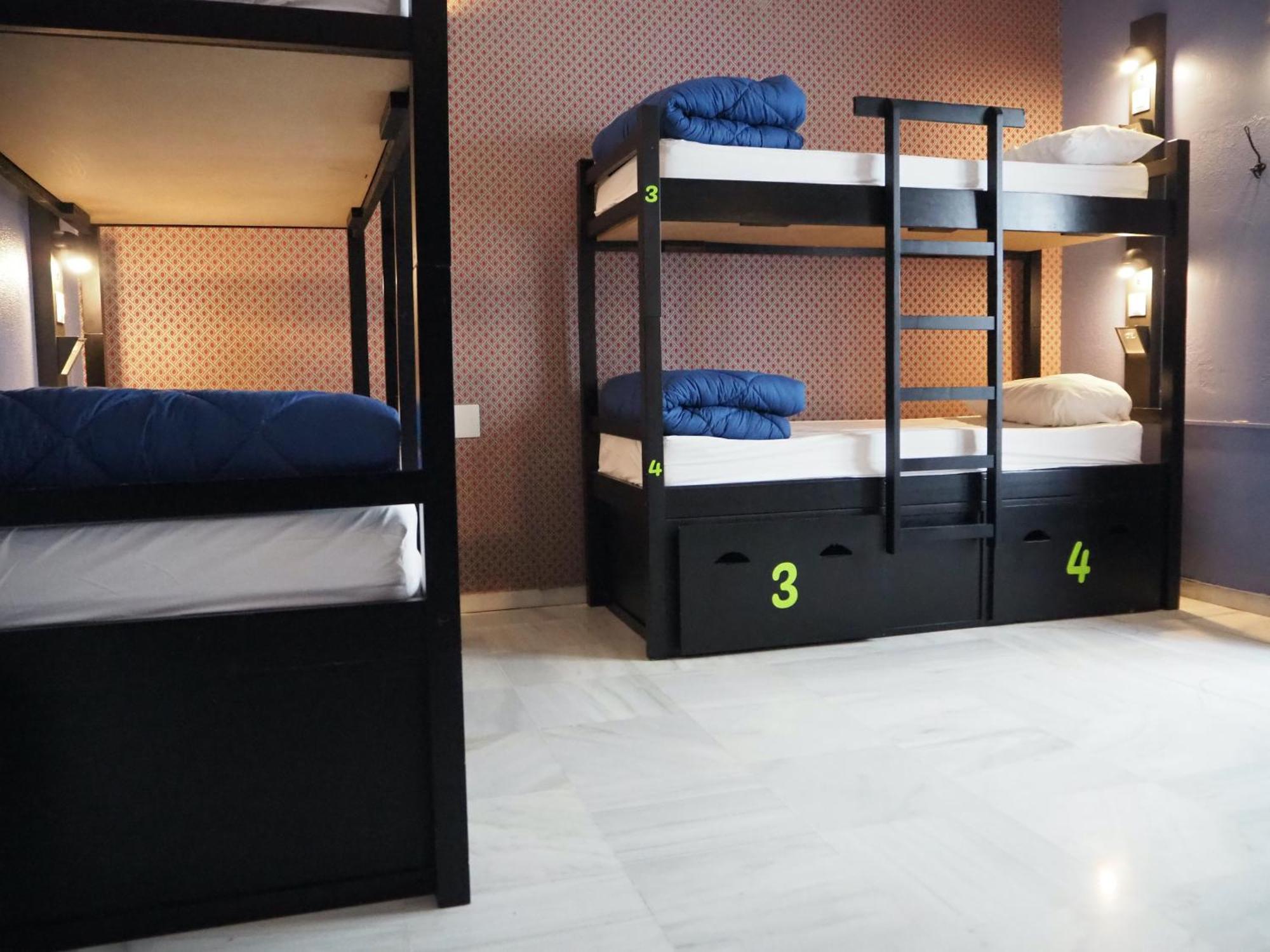 Joy Plaza De Armas Hostel Севиля Стая снимка