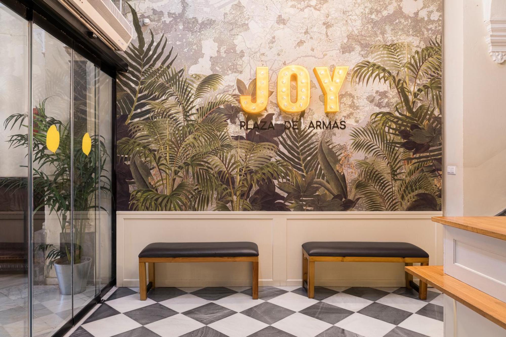 Joy Plaza De Armas Hostel Севиля Екстериор снимка