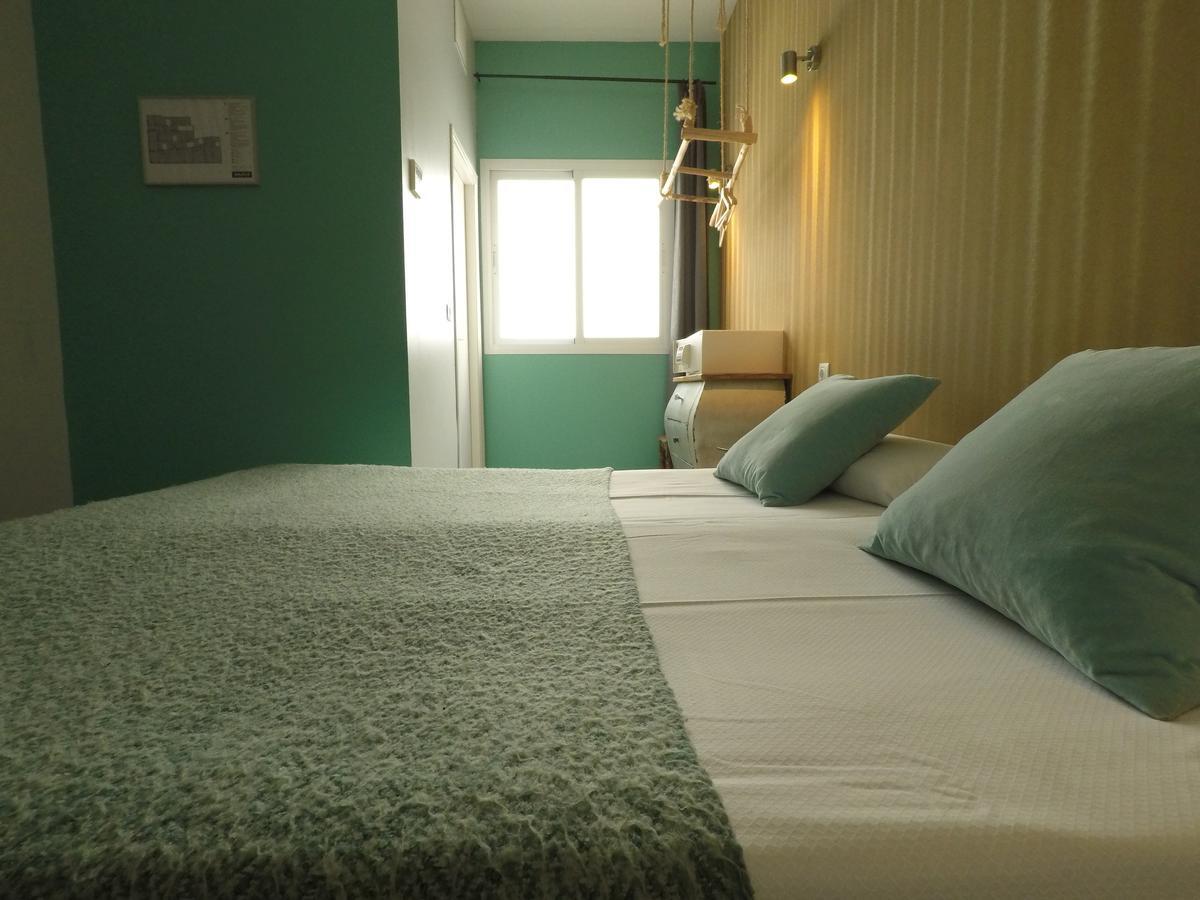 Joy Plaza De Armas Hostel Севиля Екстериор снимка