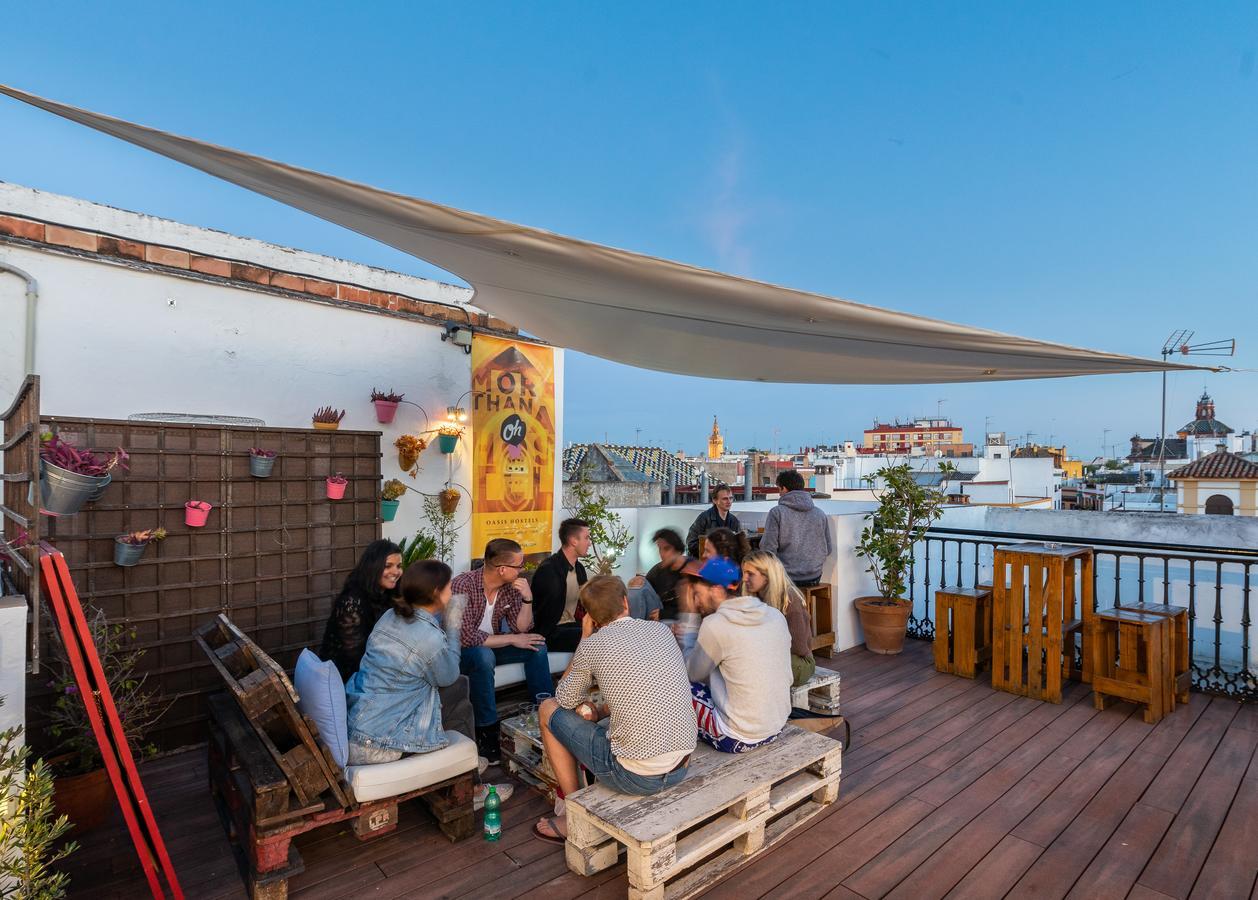 Joy Plaza De Armas Hostel Севиля Екстериор снимка