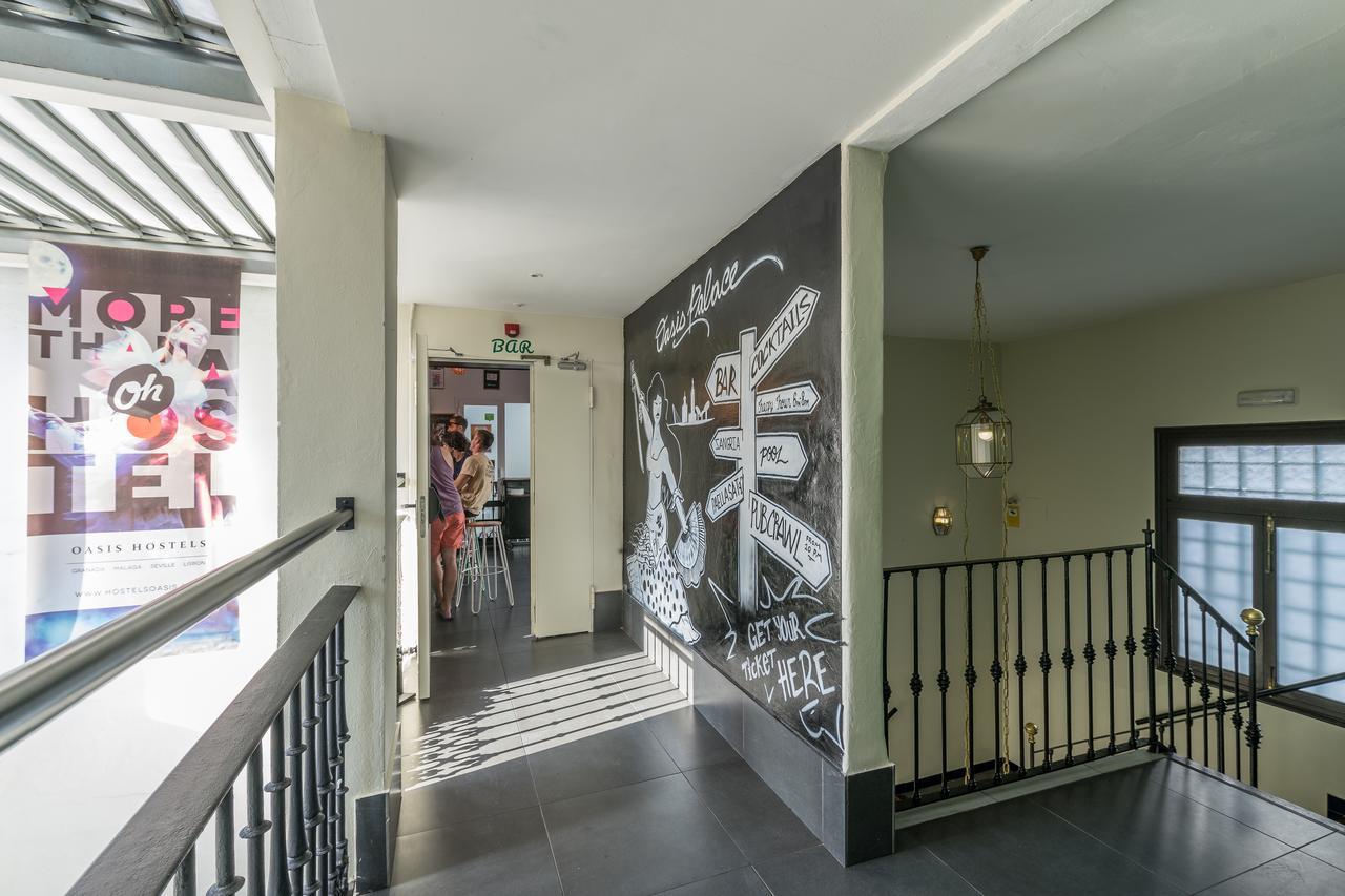 Joy Plaza De Armas Hostel Севиля Екстериор снимка