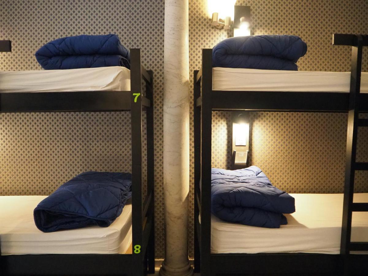 Joy Plaza De Armas Hostel Севиля Екстериор снимка