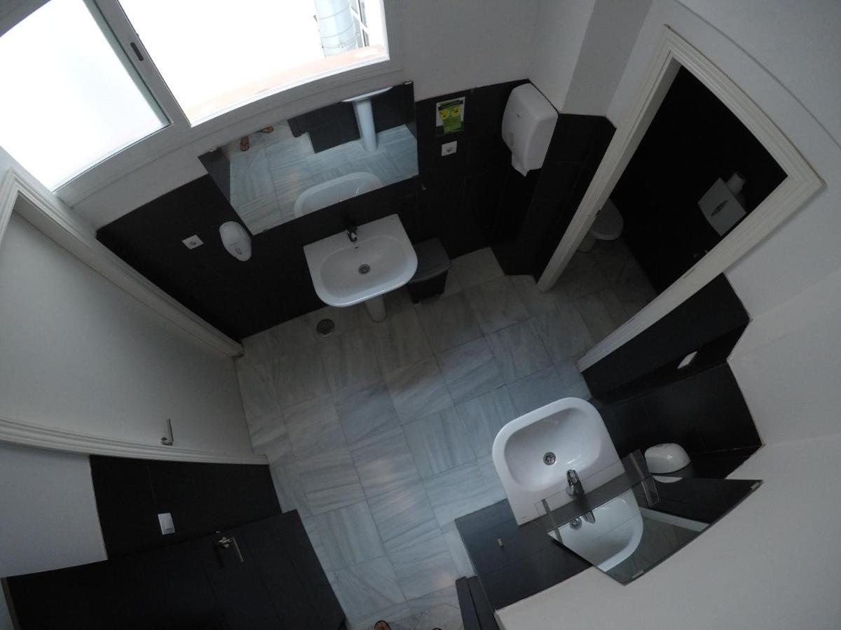 Joy Plaza De Armas Hostel Севиля Екстериор снимка